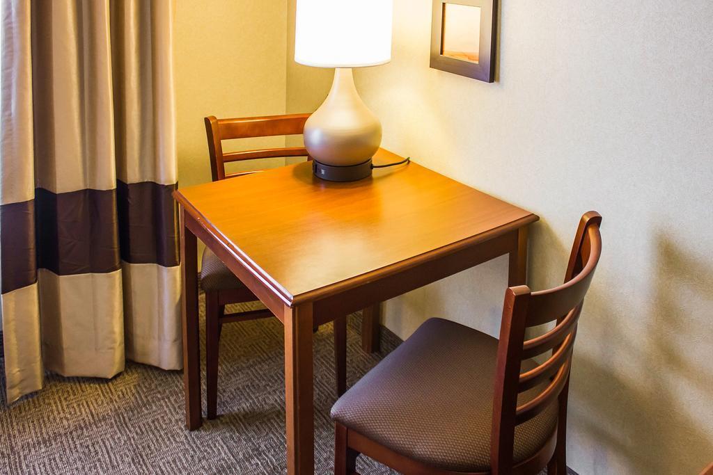 Comfort Inn Guilford Near I-95 Ngoại thất bức ảnh