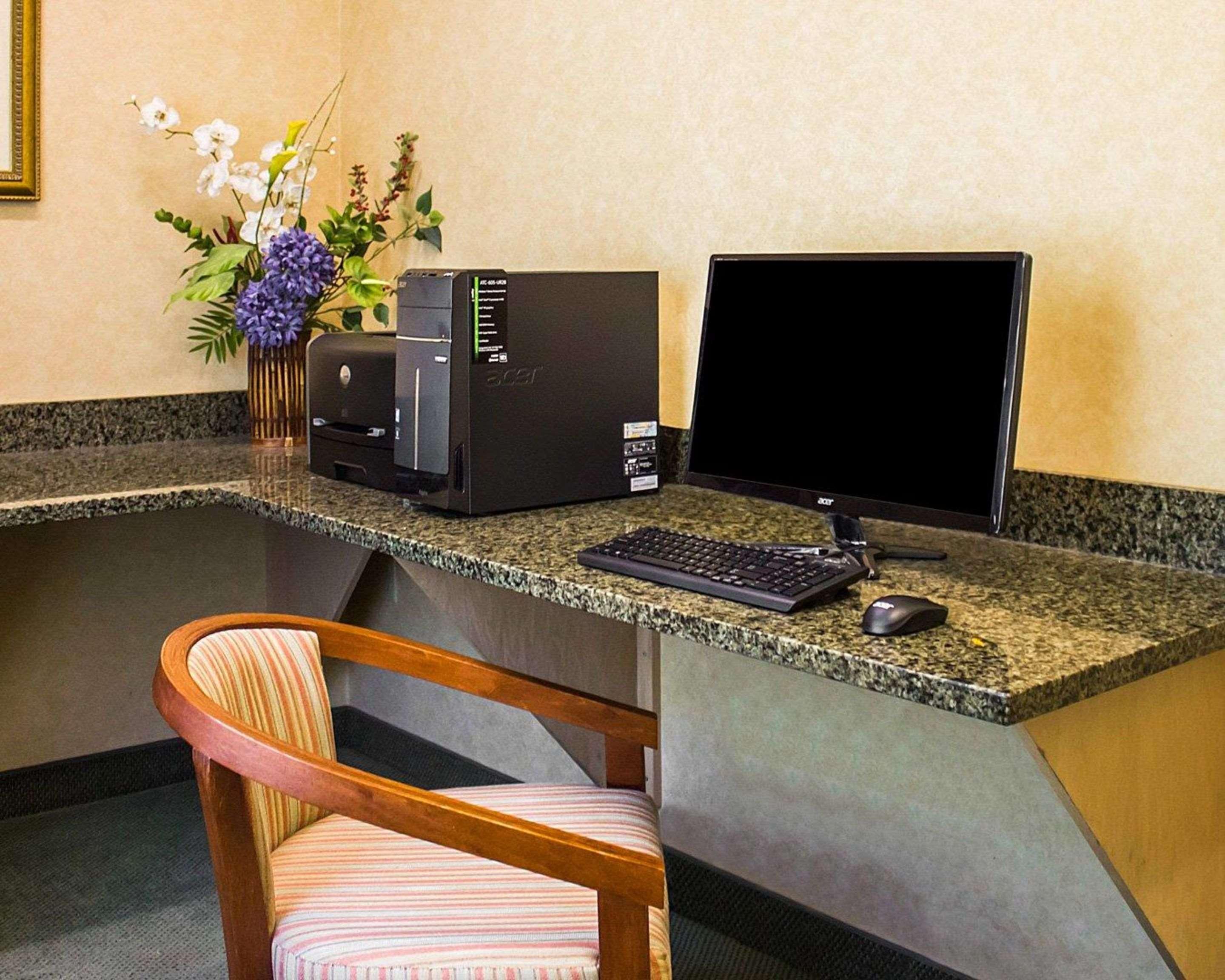 Comfort Inn Guilford Near I-95 Ngoại thất bức ảnh
